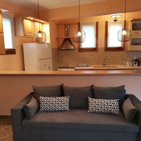 Christie'S Ground Floor Apartment By The Sea Kato Gatzea Exterior foto